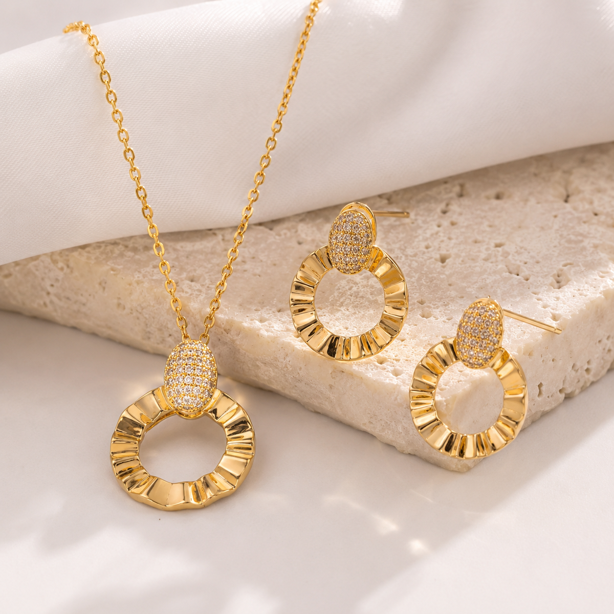 Halo Jewellery Set