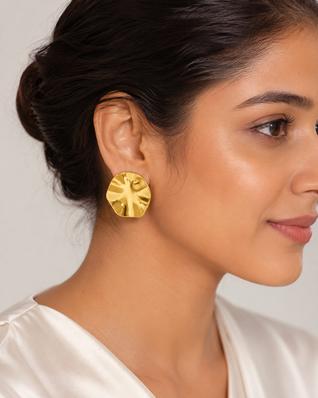 Sculpt Stud Earrings
