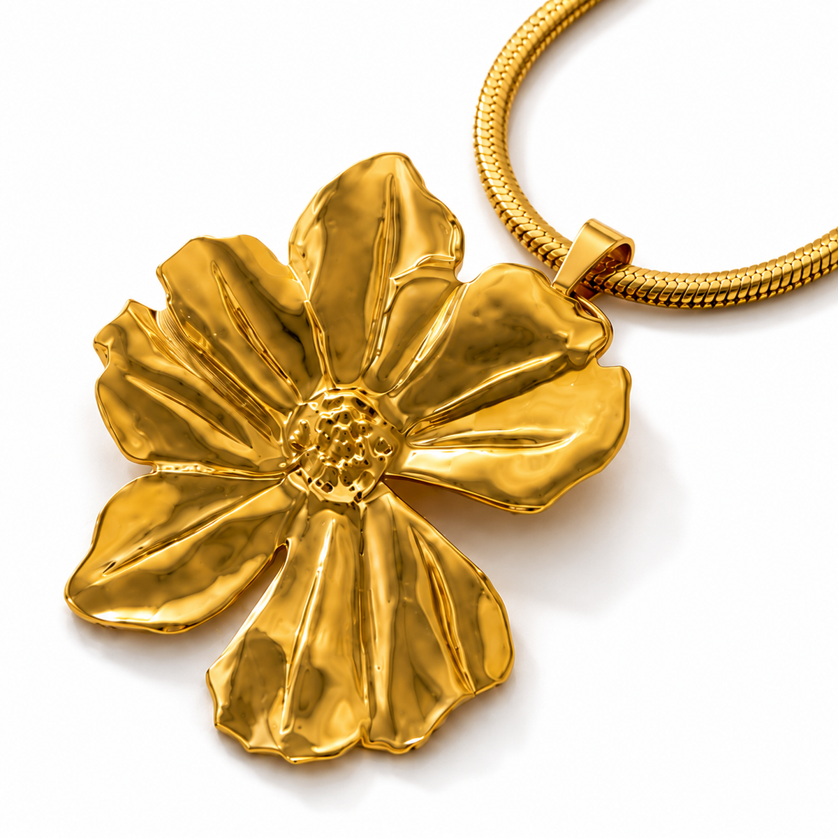 Exaggerated Flower Necklace | MIRAKSA