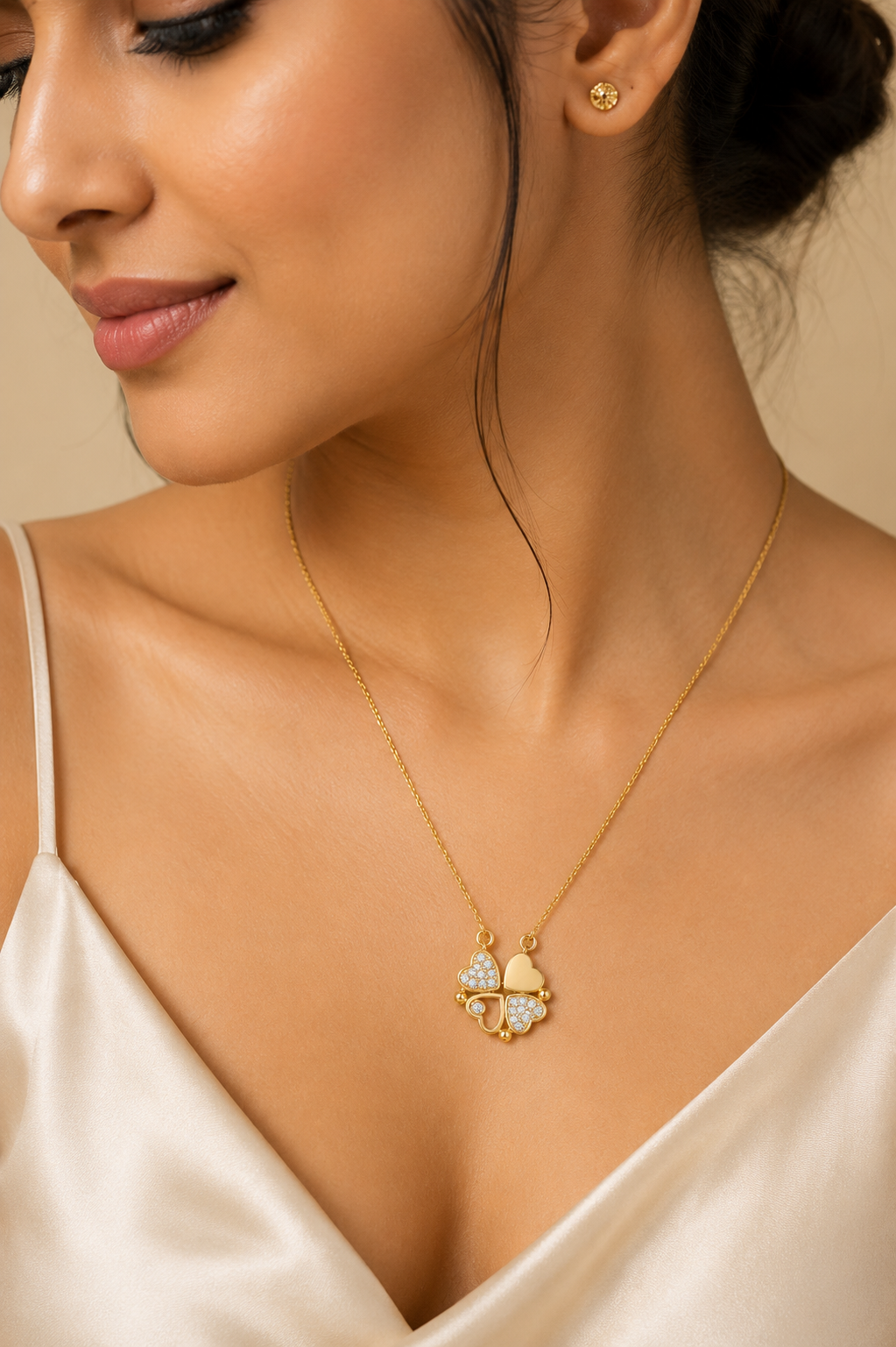 Clover Pendant Necklace