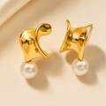 Opaline Pearl Earrings