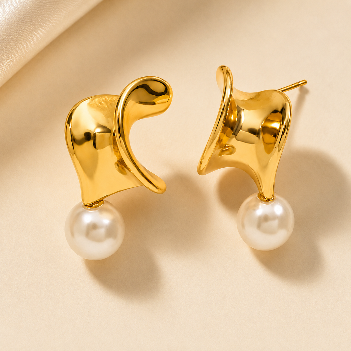 Opaline Pearl Earrings